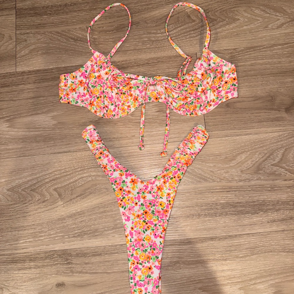 Kulani Kinis Bikini Set